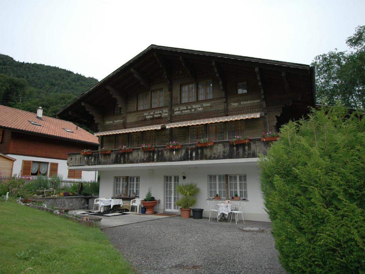 Pristine Home In A Charming Village Large Grassy Sunbathing Area View Of The M Nch And Jungfrau Wilderswil Luaran gambar