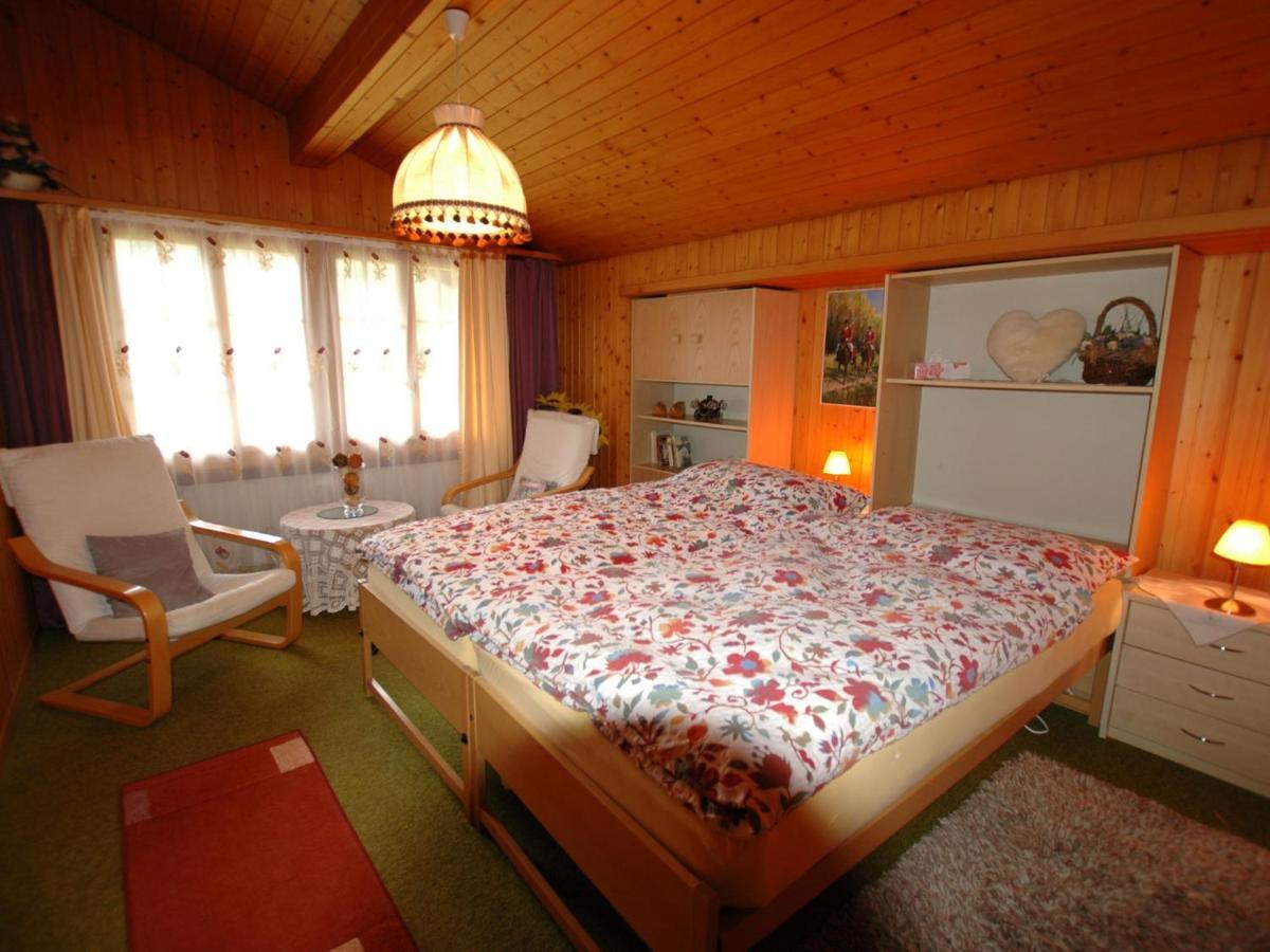 Pristine Home In A Charming Village Large Grassy Sunbathing Area View Of The M Nch And Jungfrau Wilderswil Luaran gambar